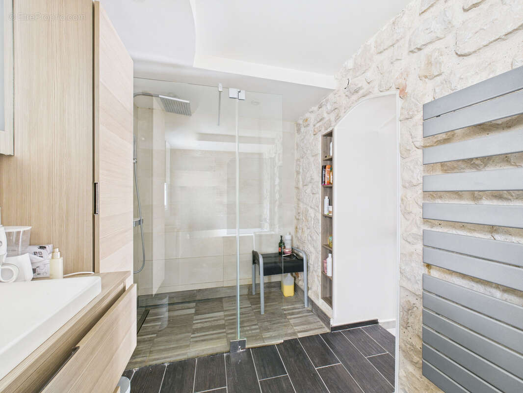 Maison à LA VALETTE-DU-VAR