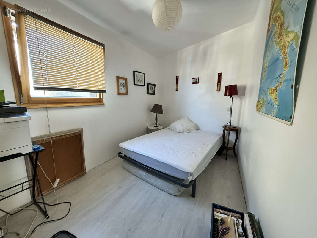 Commerce à ONET-LE-CHATEAU