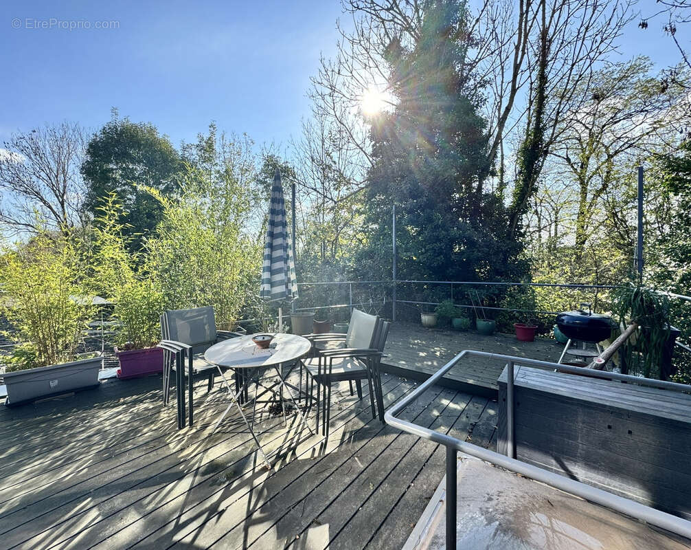 Commerce à ONET-LE-CHATEAU