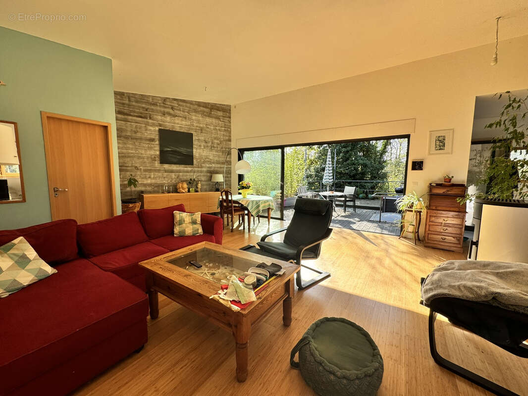 Commerce à ONET-LE-CHATEAU