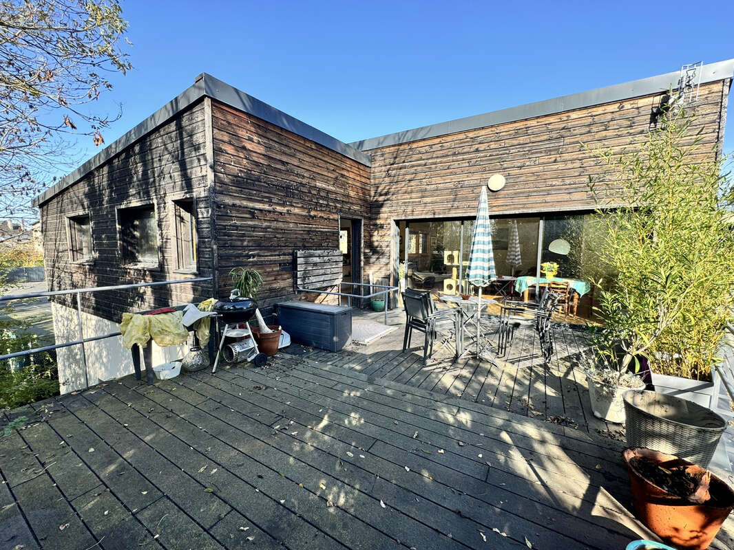 Commerce à ONET-LE-CHATEAU