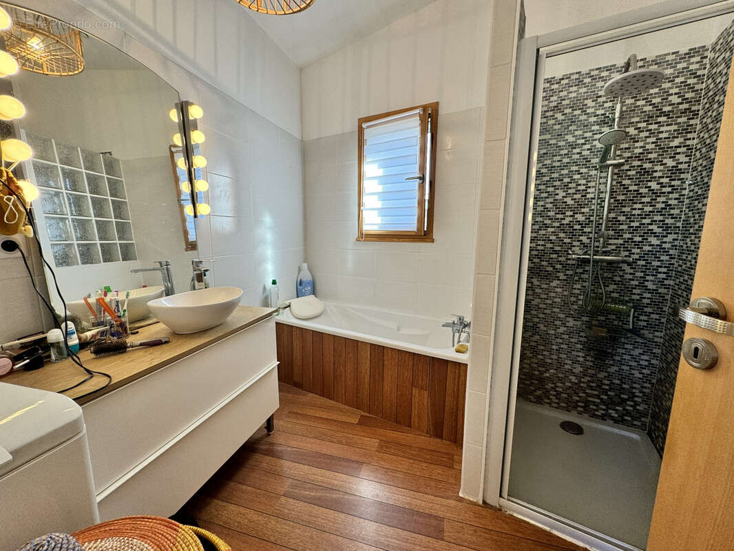 Commerce à ONET-LE-CHATEAU