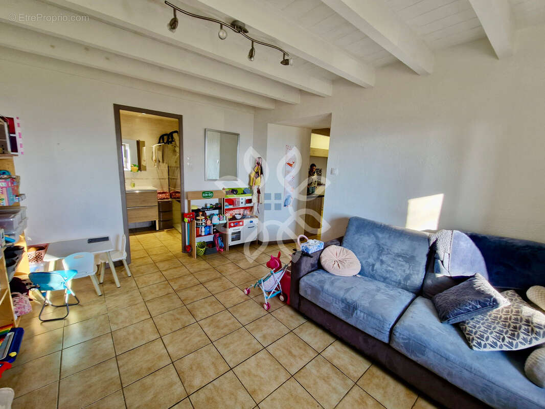 Maison à AURIAC-L&#039;EGLISE