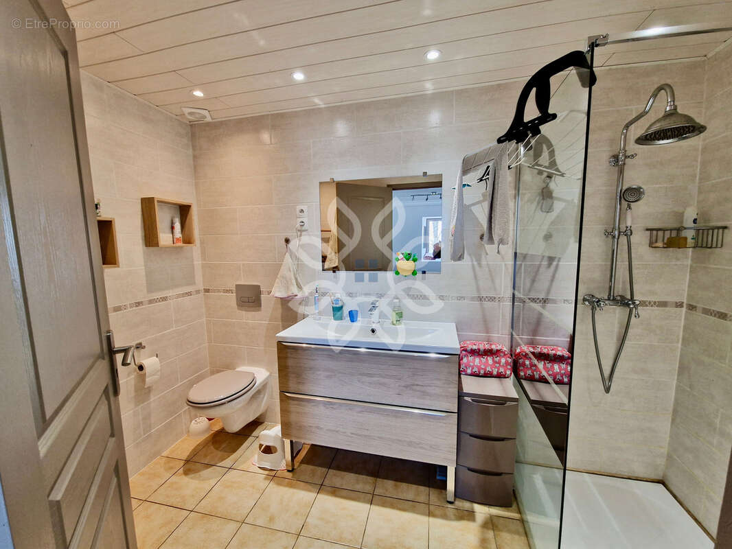 Maison à AURIAC-L&#039;EGLISE