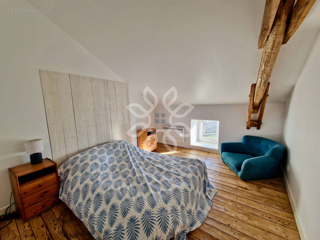 Maison à AURIAC-L&#039;EGLISE