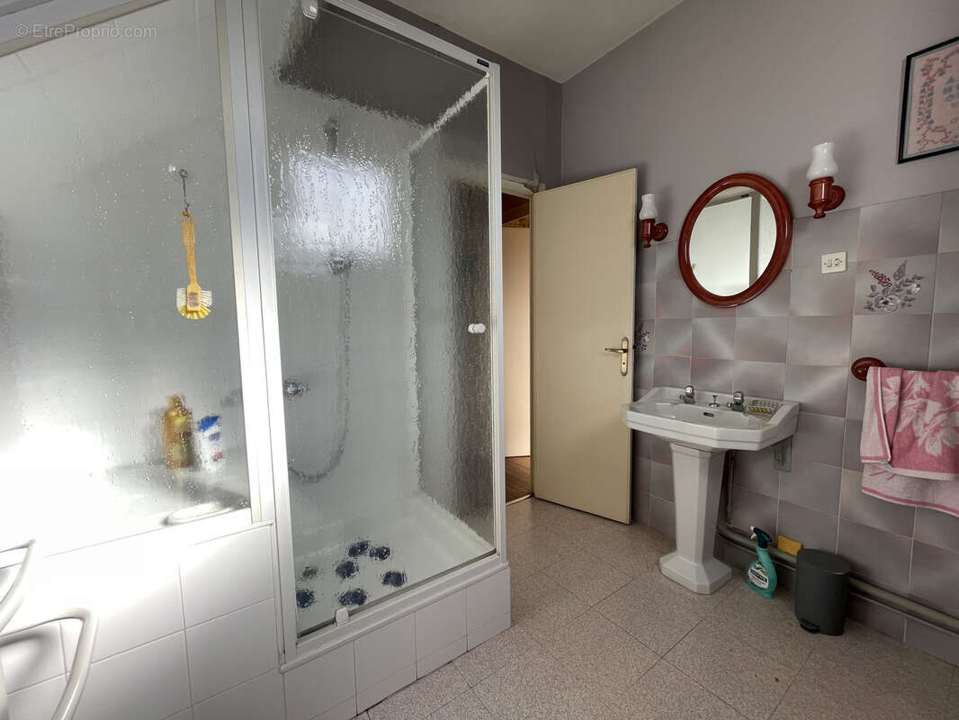 Maison à SAINT-GEREON