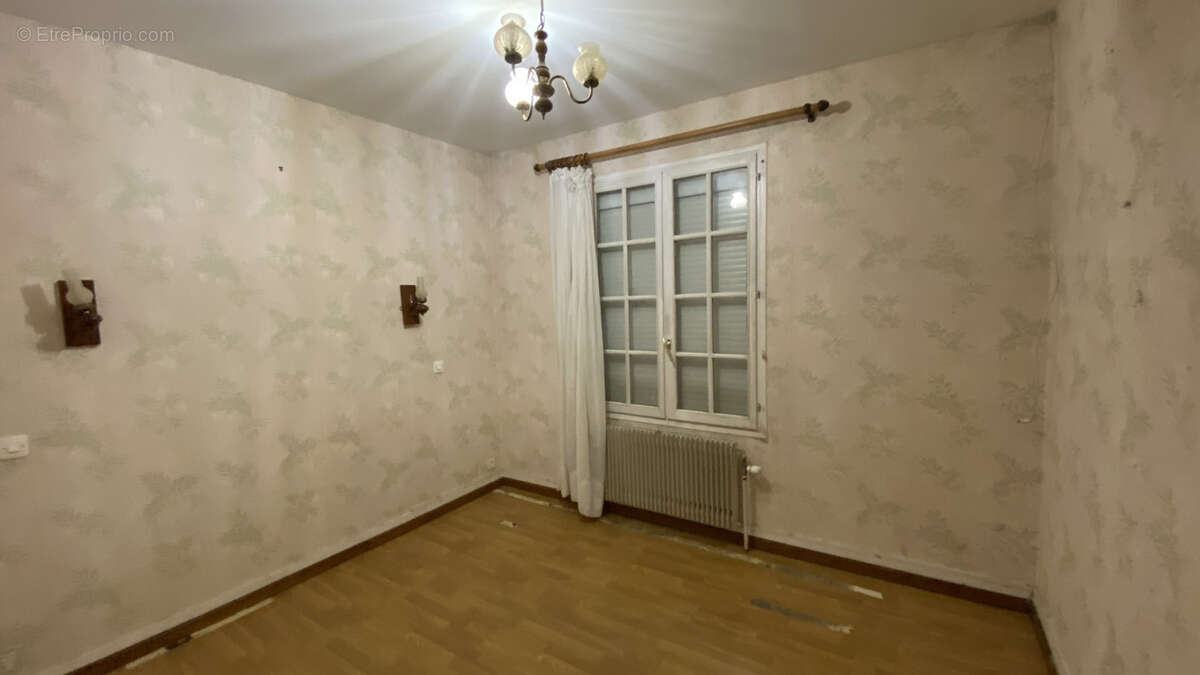 Maison à SAINT-REMY-LES-CHEVREUSE