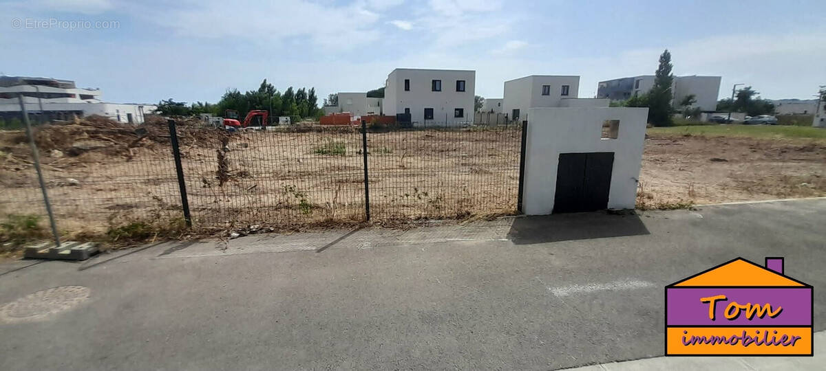 Terrain à SERIGNAN