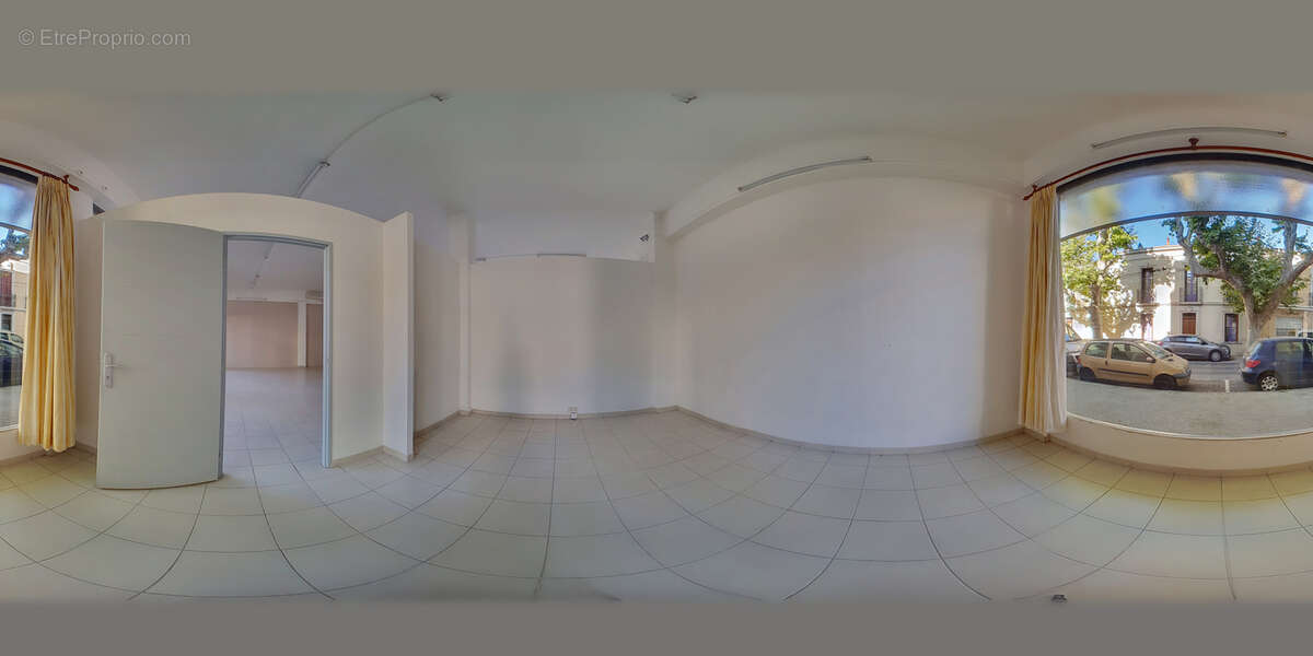 Commerce à LA SEYNE-SUR-MER