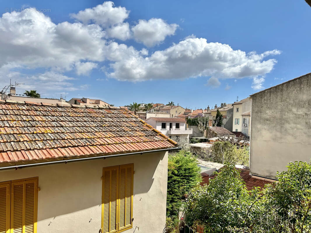 Appartement à SANARY-SUR-MER