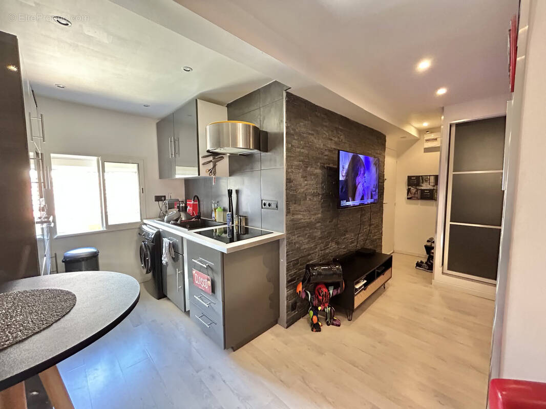 Appartement à SANARY-SUR-MER