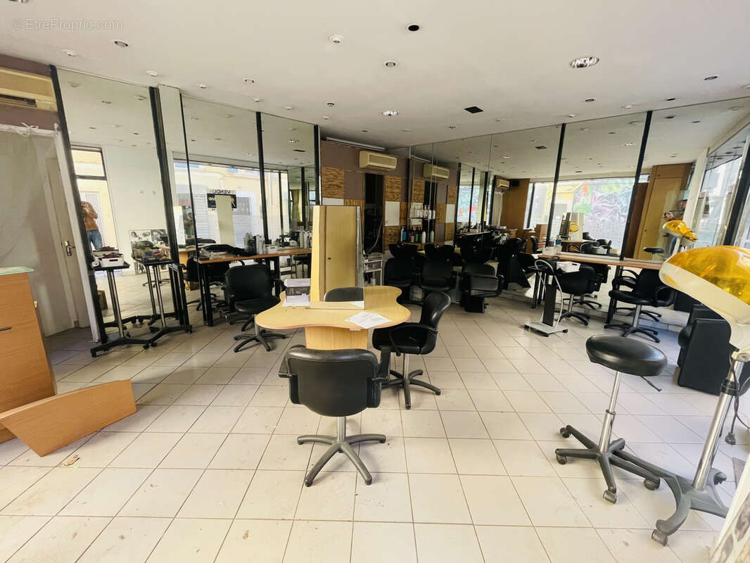 Commerce à LA SEYNE-SUR-MER