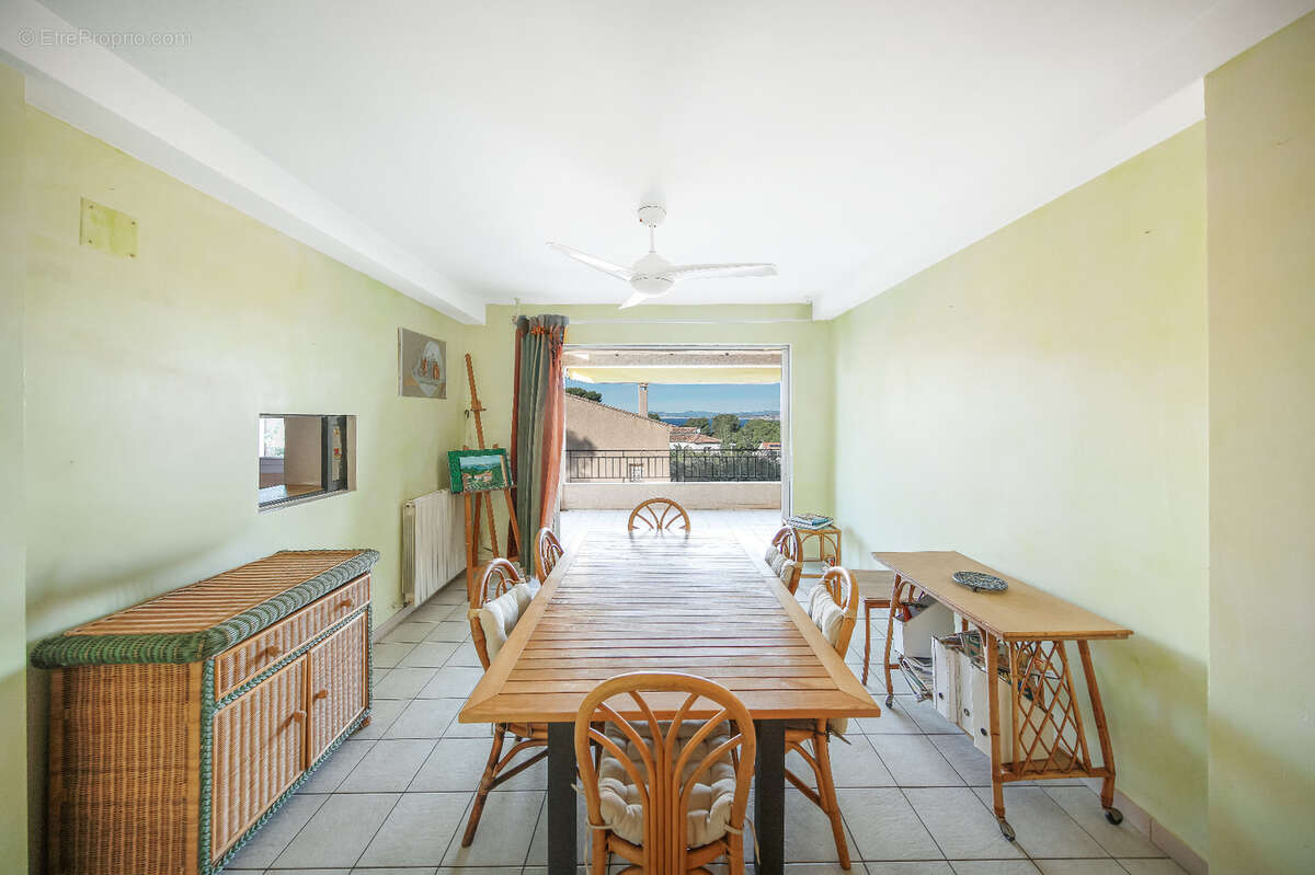 Maison à SIX-FOURS-LES-PLAGES