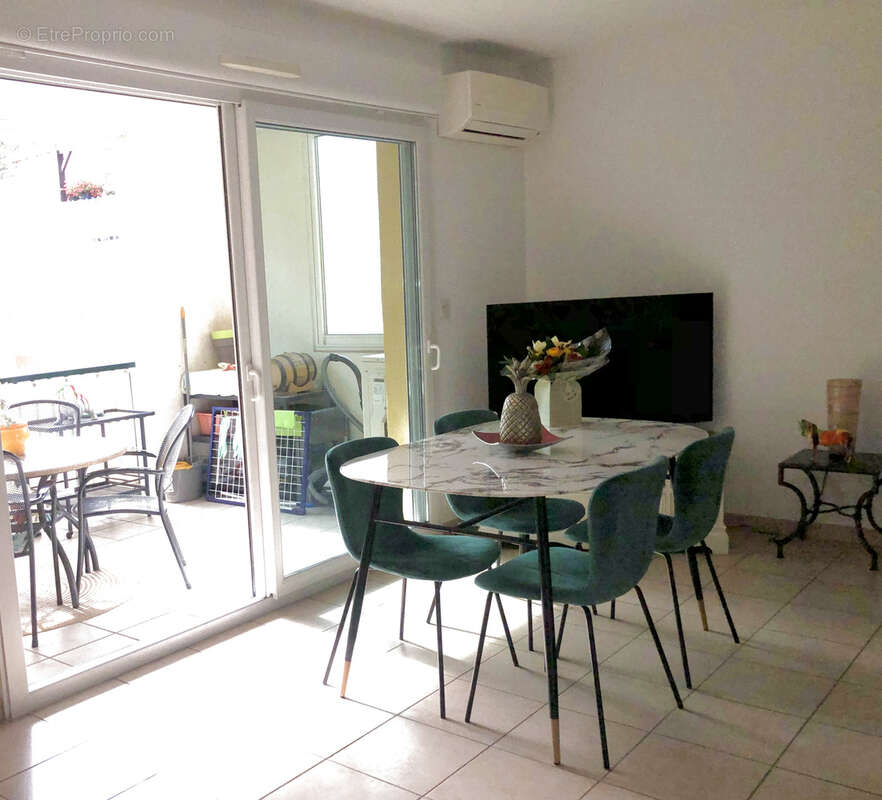 Appartement à SIX-FOURS-LES-PLAGES