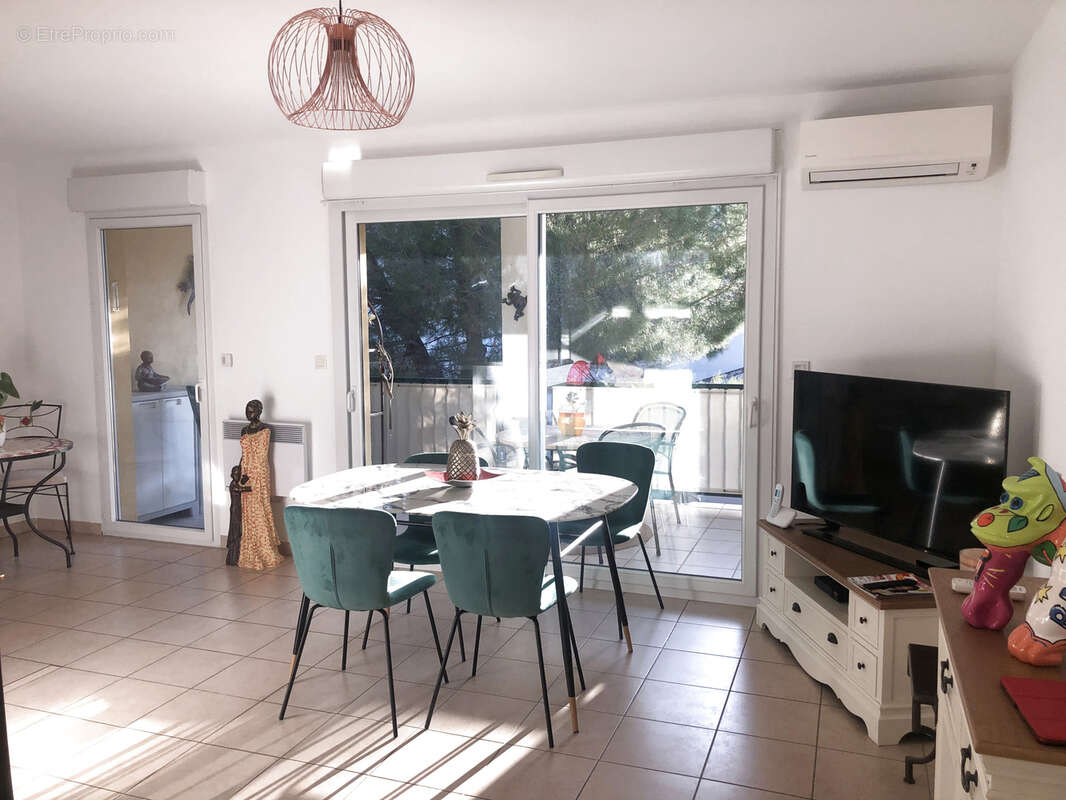 Appartement à SIX-FOURS-LES-PLAGES