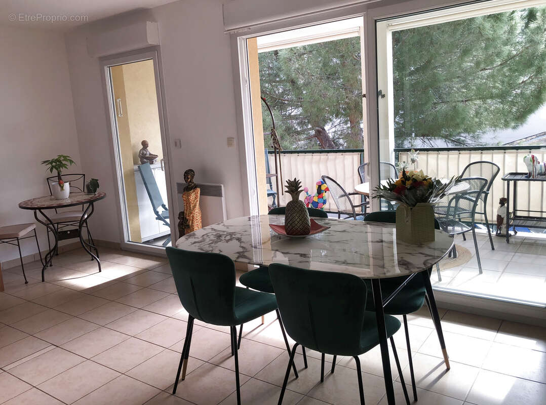 Appartement à SIX-FOURS-LES-PLAGES