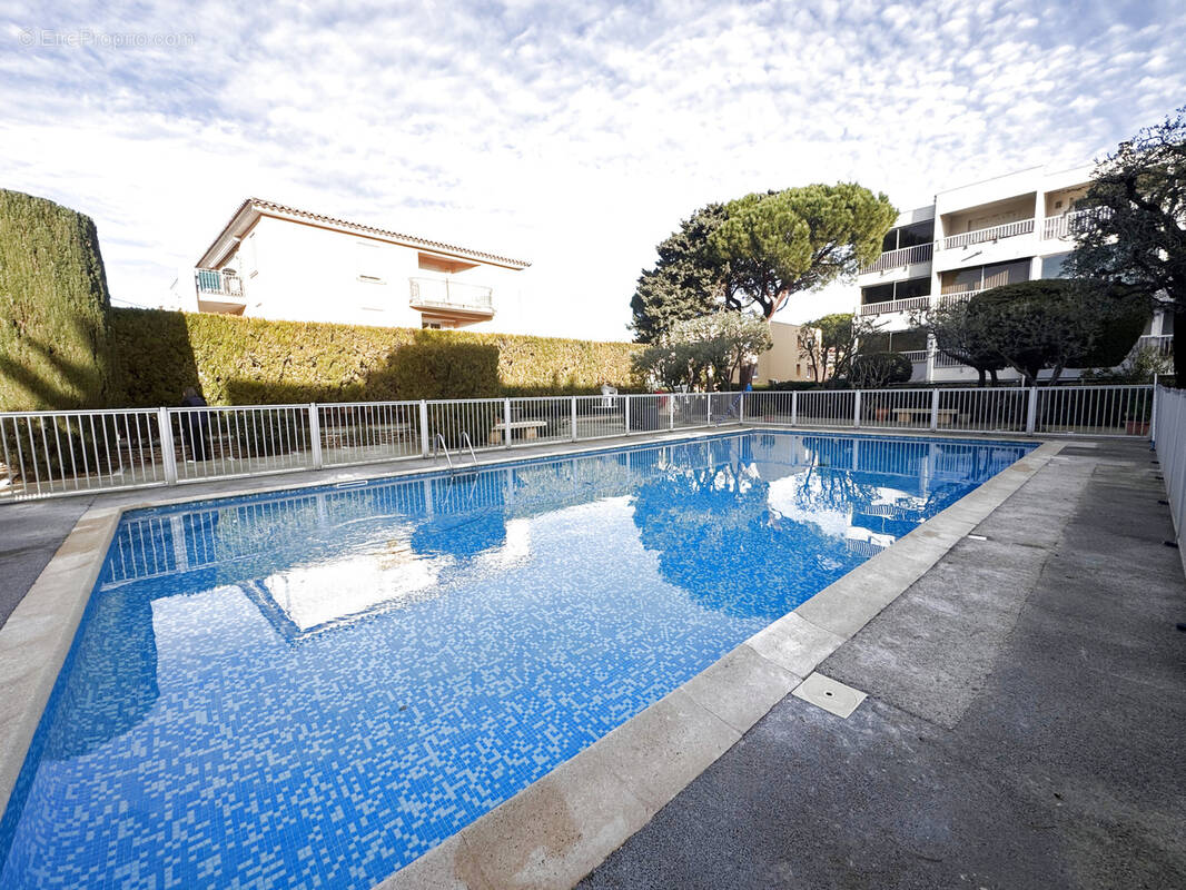 Appartement à SIX-FOURS-LES-PLAGES