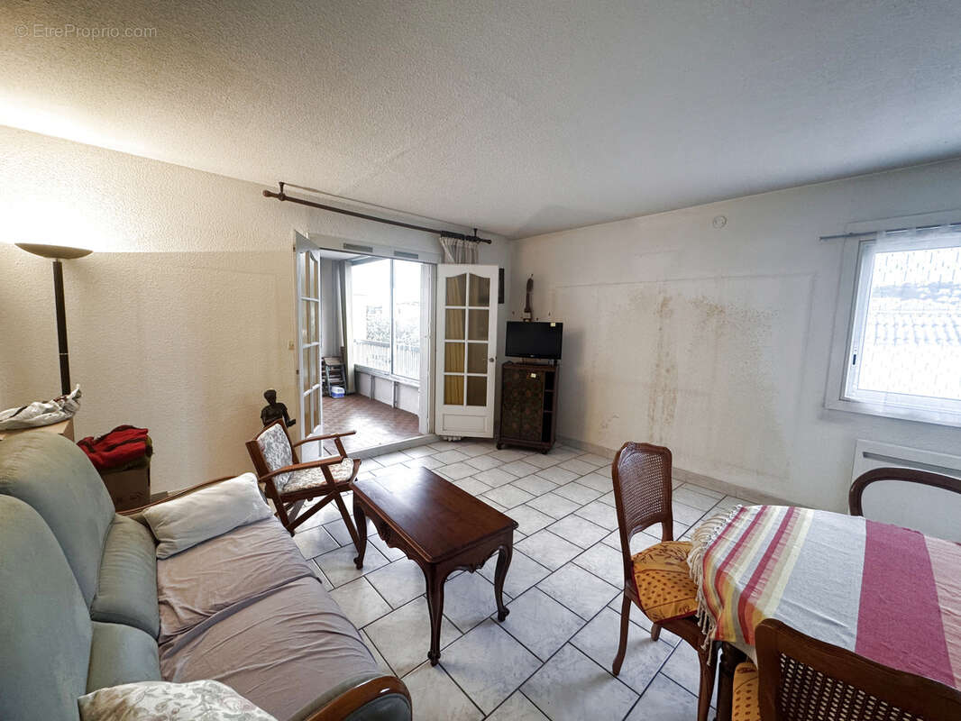 Appartement à SIX-FOURS-LES-PLAGES