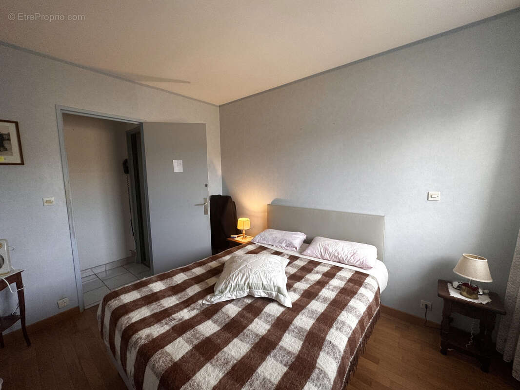 Appartement à SIX-FOURS-LES-PLAGES