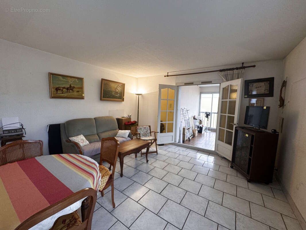 Appartement à SIX-FOURS-LES-PLAGES