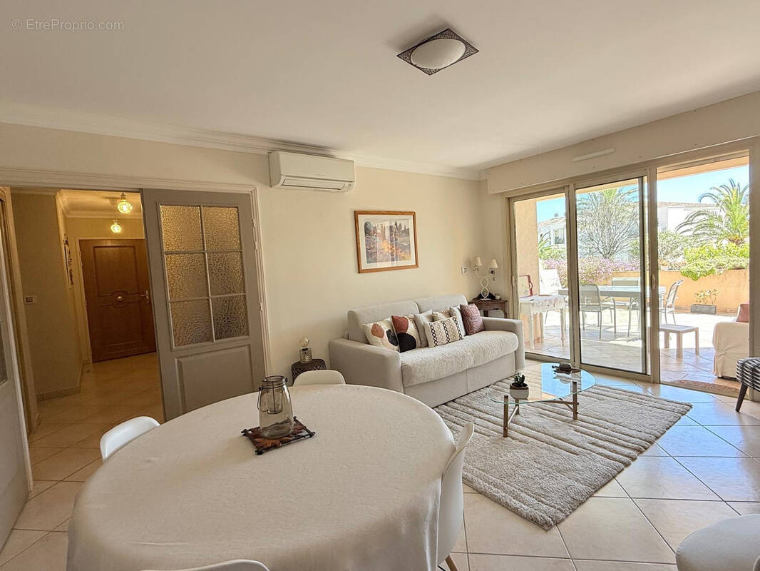 Appartement à SANARY-SUR-MER