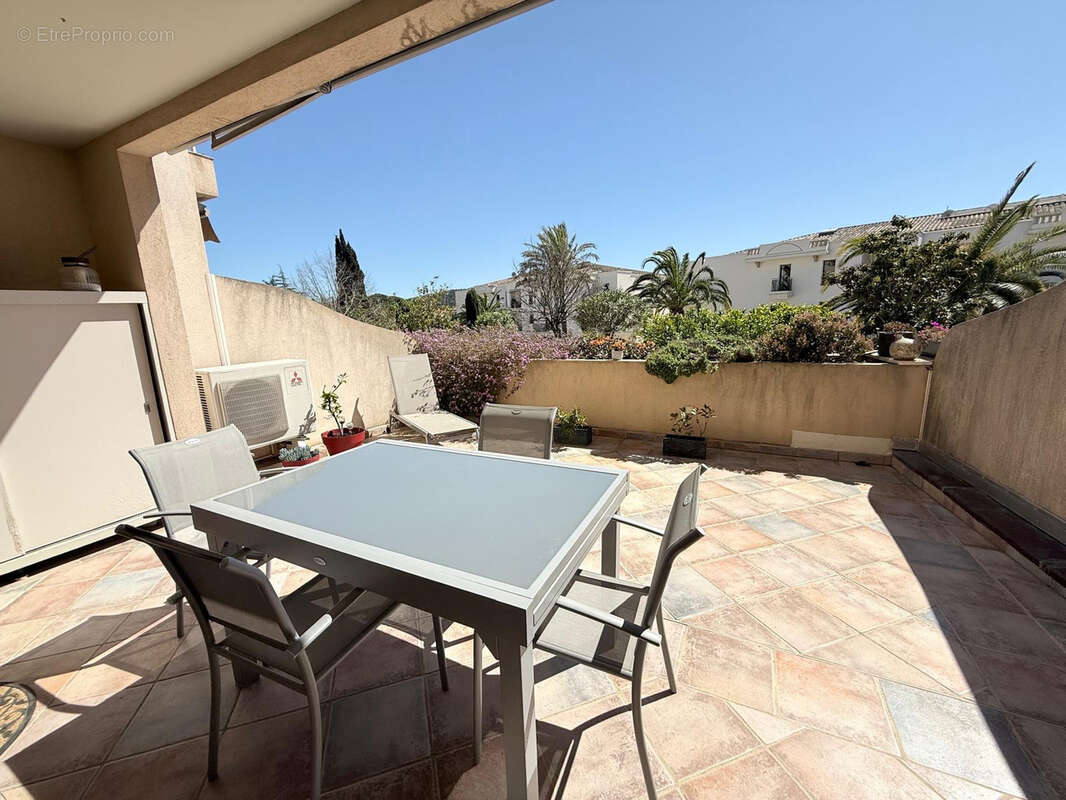 Appartement à SANARY-SUR-MER