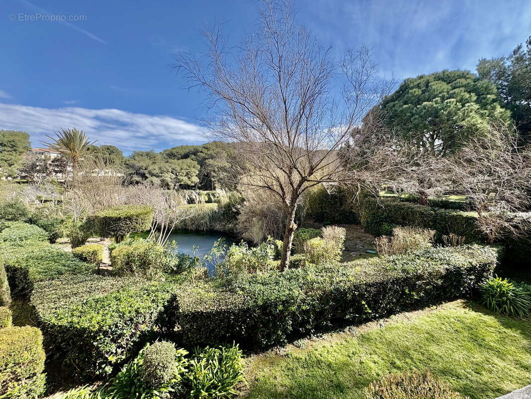 Appartement à SIX-FOURS-LES-PLAGES
