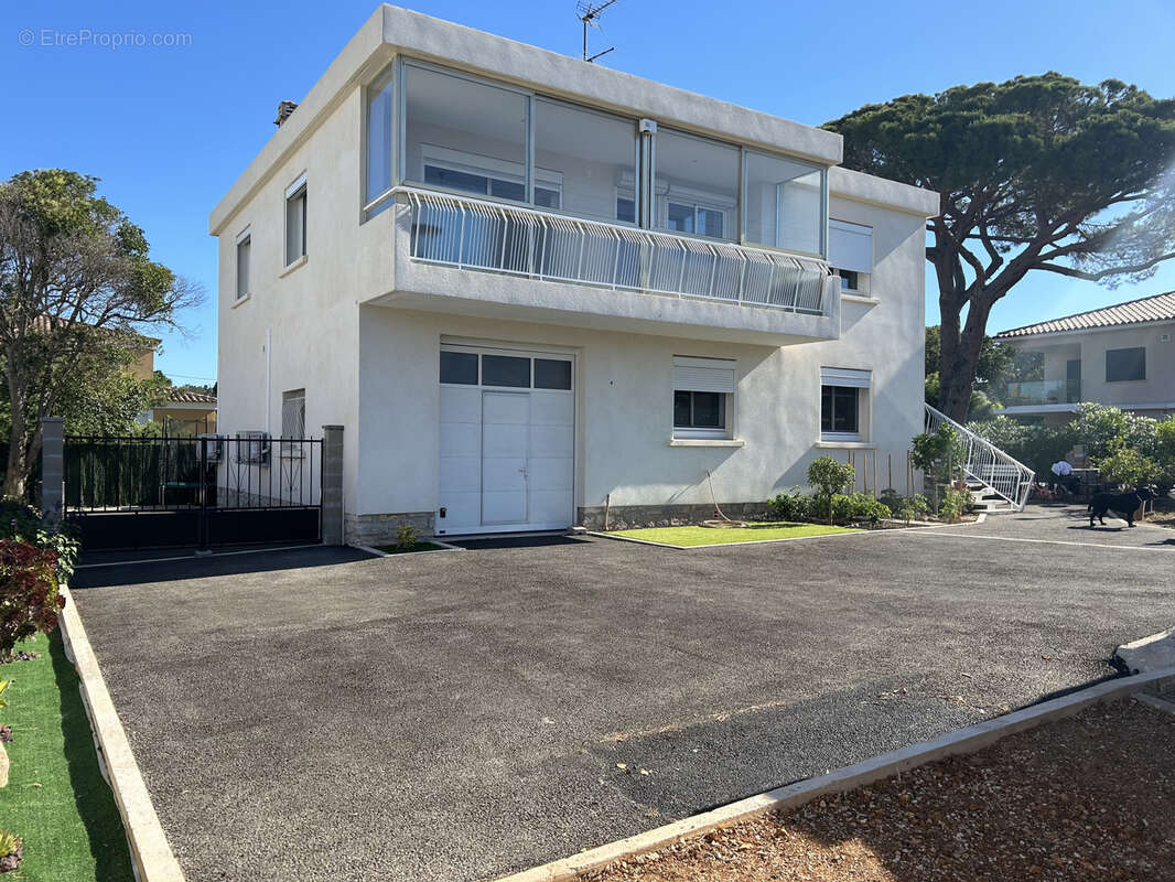 Appartement à SIX-FOURS-LES-PLAGES