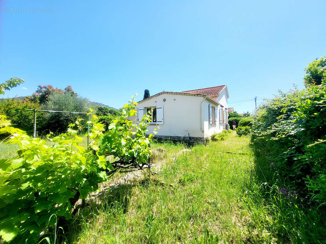 Maison à SIX-FOURS-LES-PLAGES