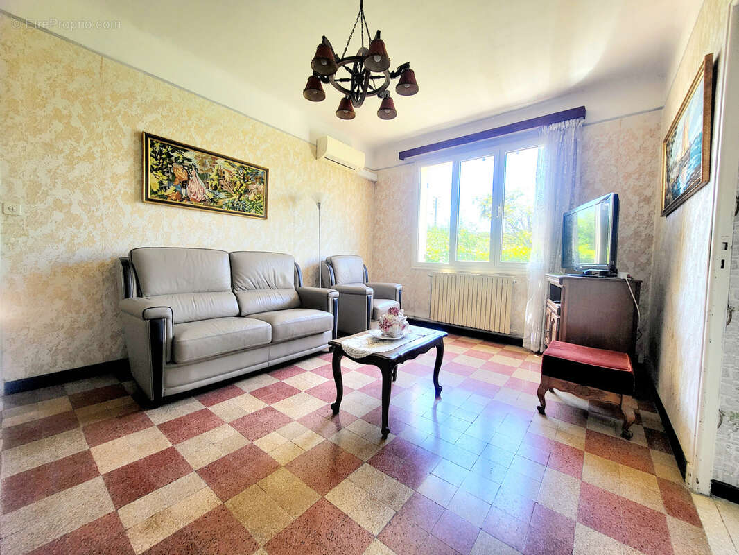 Maison à SIX-FOURS-LES-PLAGES