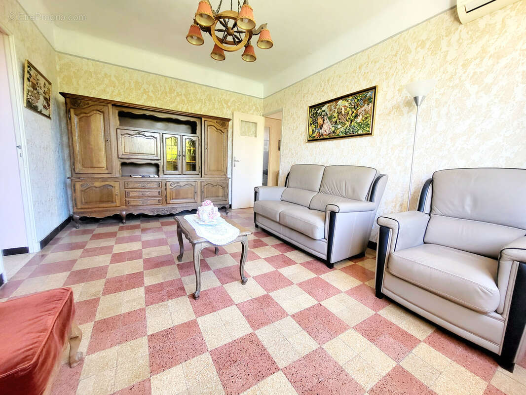 Maison à SIX-FOURS-LES-PLAGES