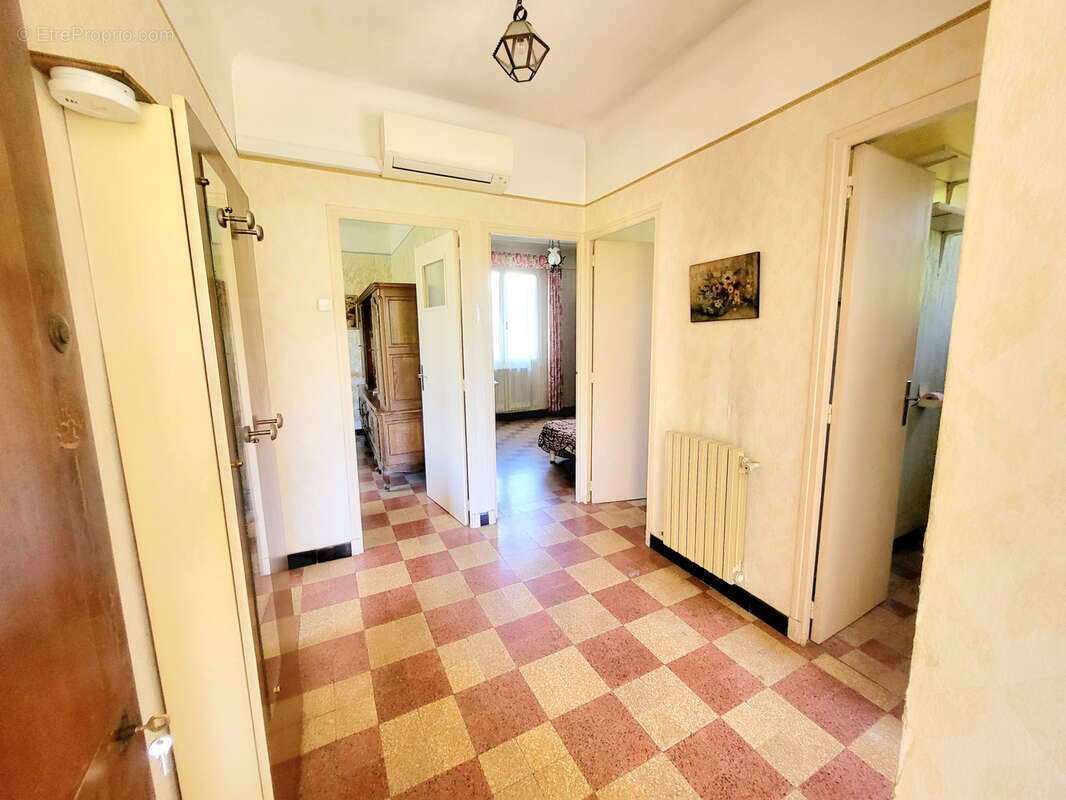 Maison à SIX-FOURS-LES-PLAGES