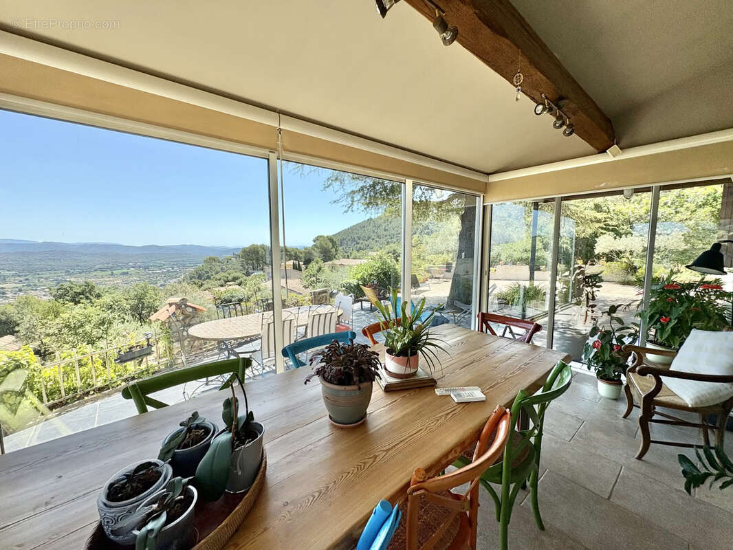 Maison à SOLLIES-VILLE