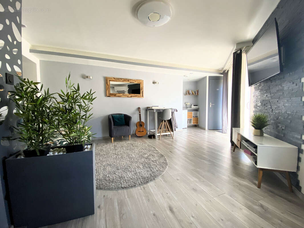 Maison à BELLEGARDE