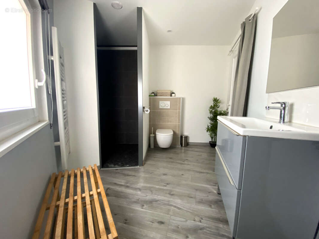 Maison à BELLEGARDE