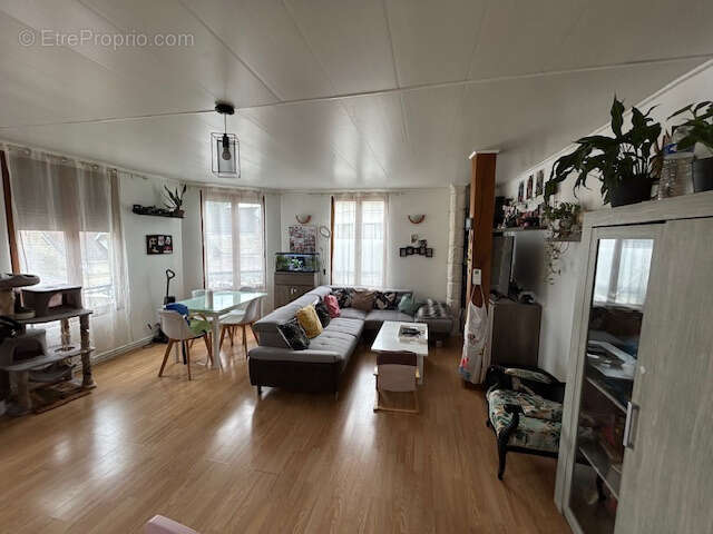 Appartement à LIANCOURT