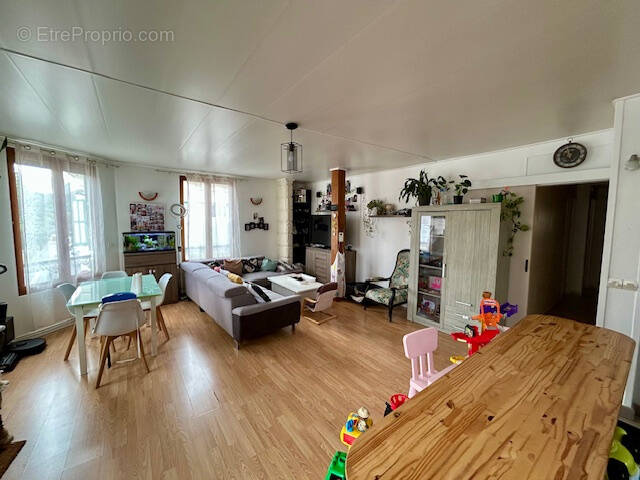 Appartement à LIANCOURT