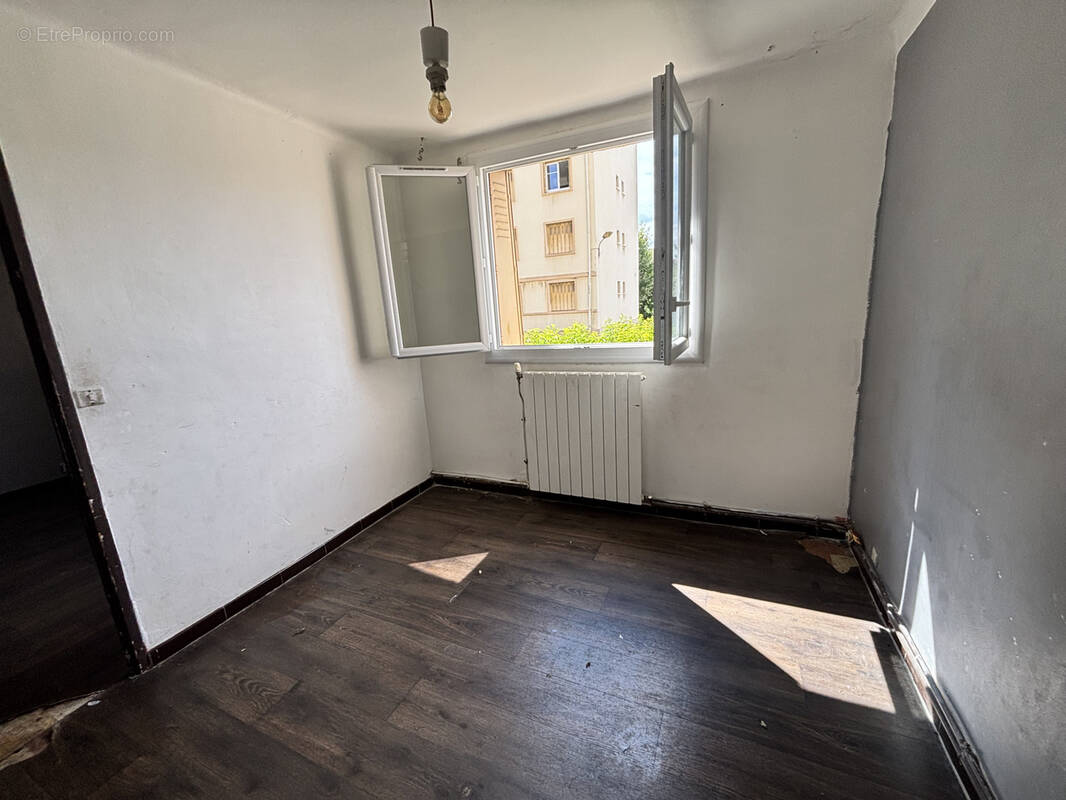 Appartement à MARSEILLE-14E