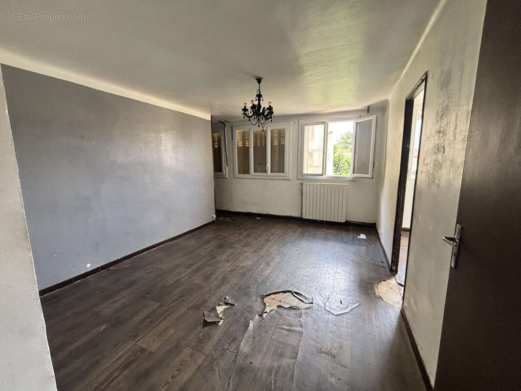 Appartement à MARSEILLE-14E