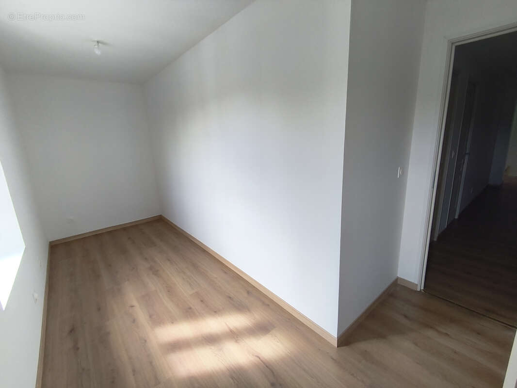 Maison à SAINT-SAUVEUR-LA-POMMERAYE