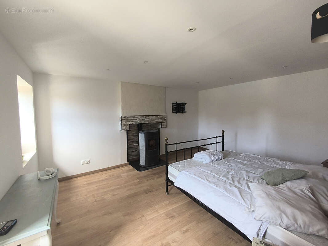 Maison à SAINT-SAUVEUR-LA-POMMERAYE