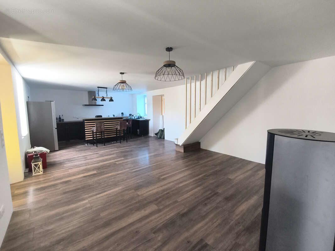 Maison à SAINT-SAUVEUR-LA-POMMERAYE