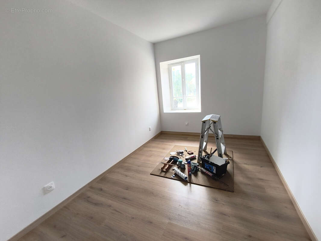 Maison à SAINT-SAUVEUR-LA-POMMERAYE