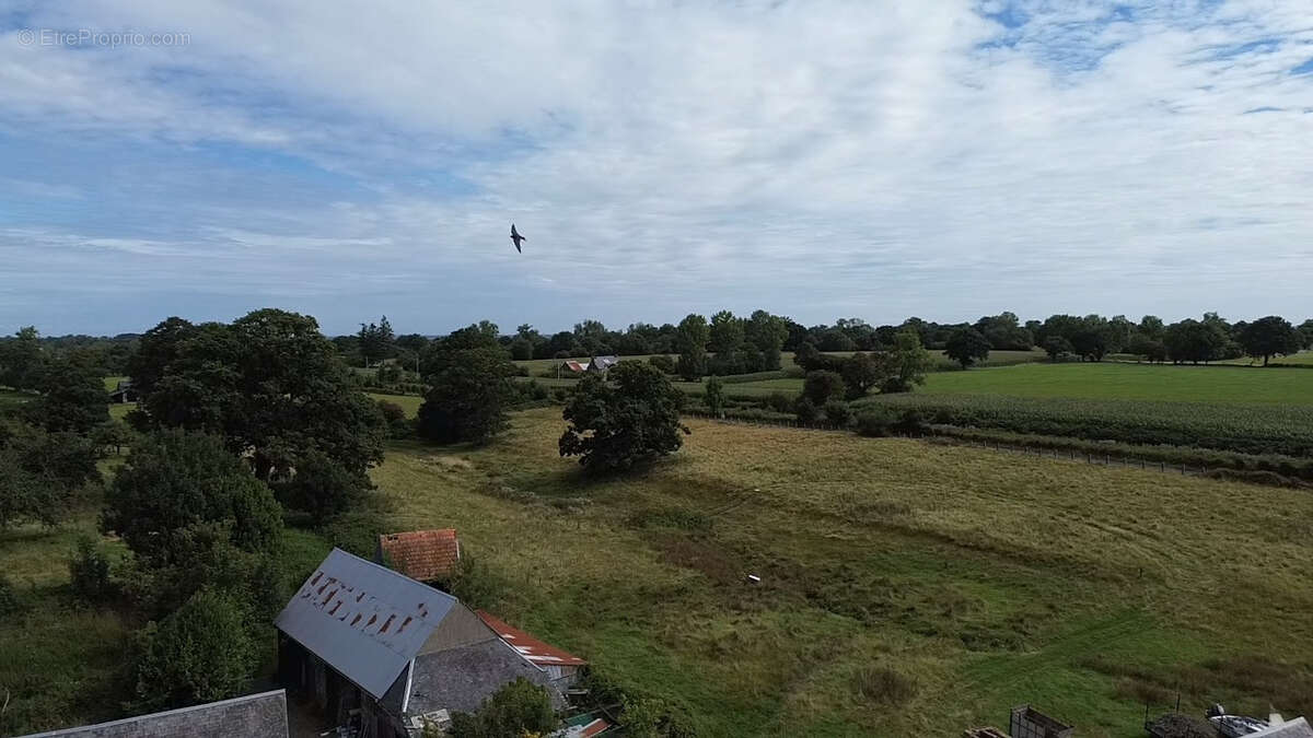 Maison à SAINT-SAUVEUR-LA-POMMERAYE