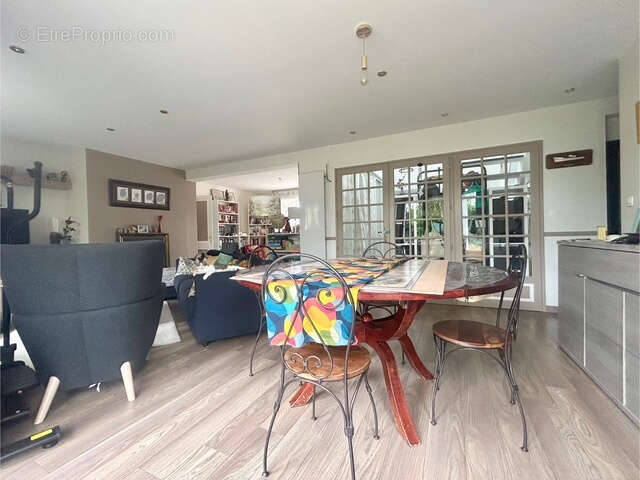 Maison à MARCOUSSIS