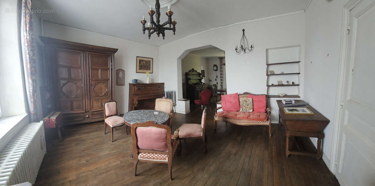 Maison à MONT-SAINT-MARTIN