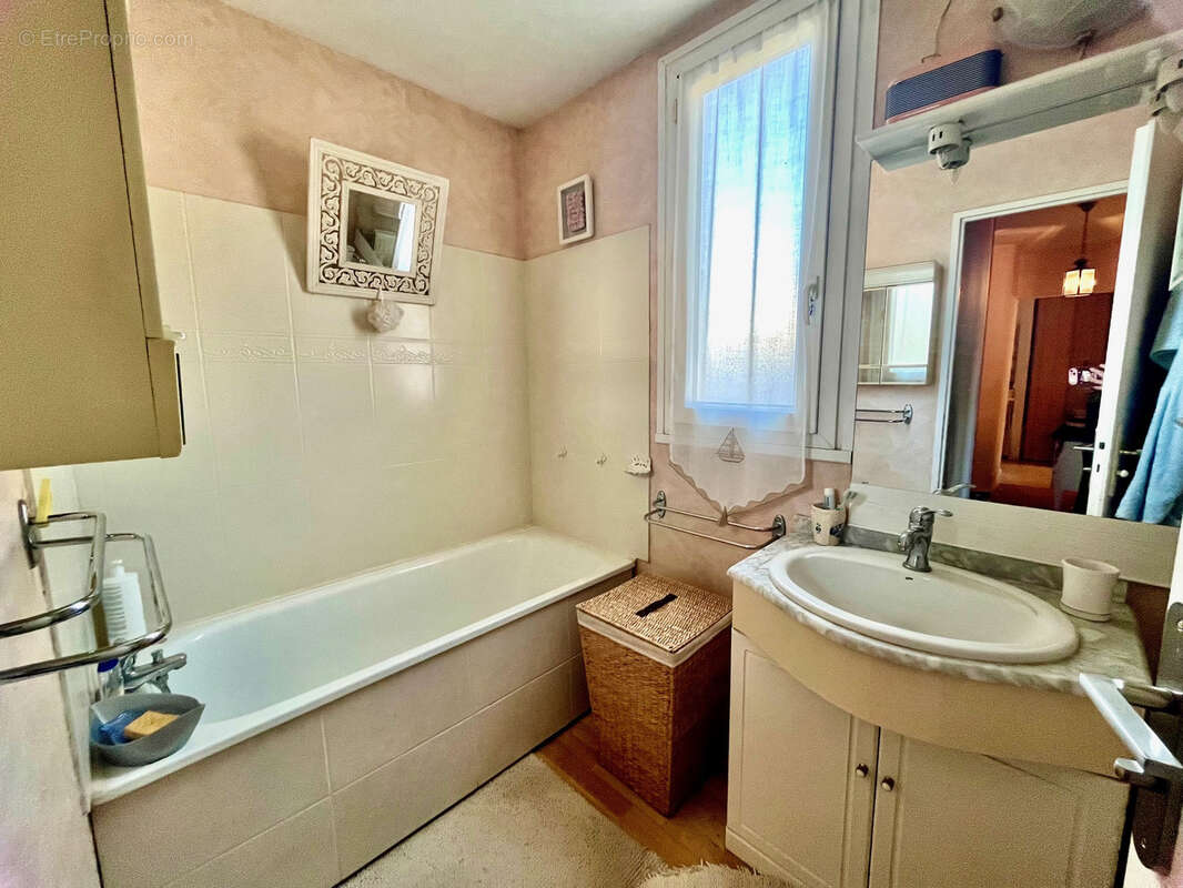 Appartement à LA RICHE