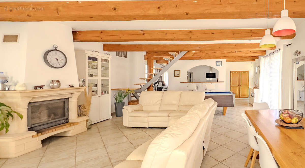 Maison à LA LONDE-LES-MAURES