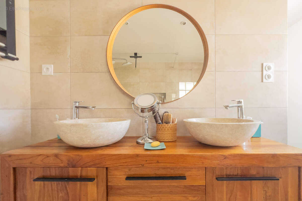 Maison à LA LONDE-LES-MAURES