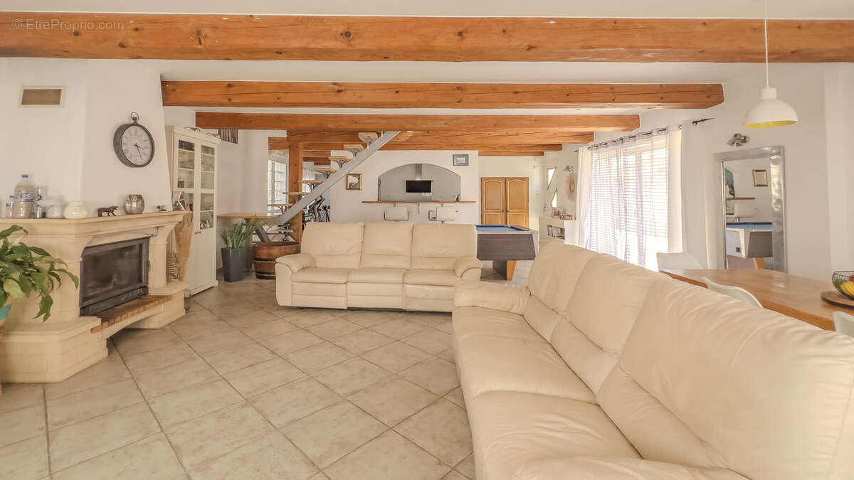 Maison à LA LONDE-LES-MAURES